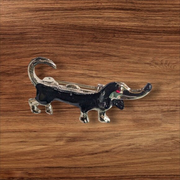 Black Dachshund Enamel Brooch Pin With Gold-Tone Accents & Red Eye Details Cute - Picture 1 of 5